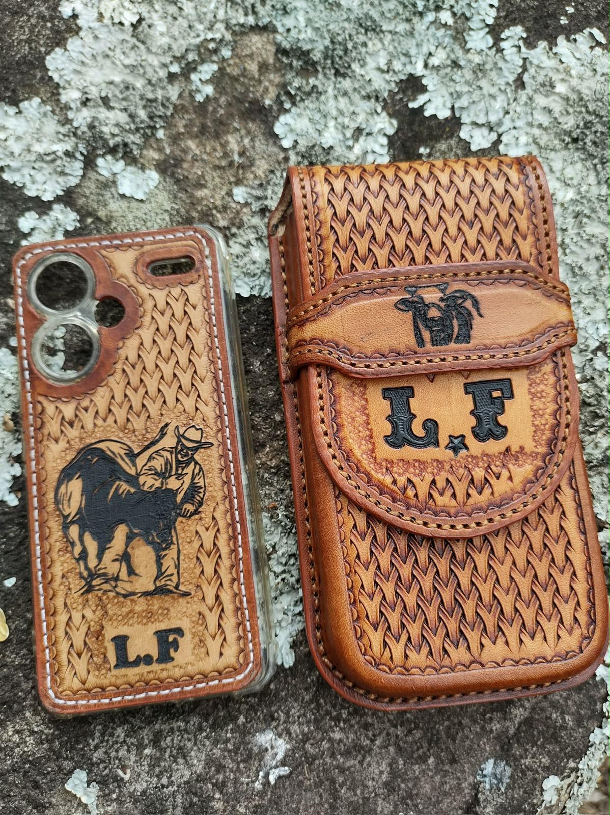 Conjunto Capinha + Porta-celular